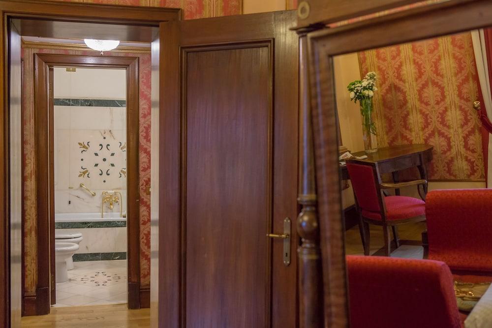 Due Torri Hotel Verona Esterno foto