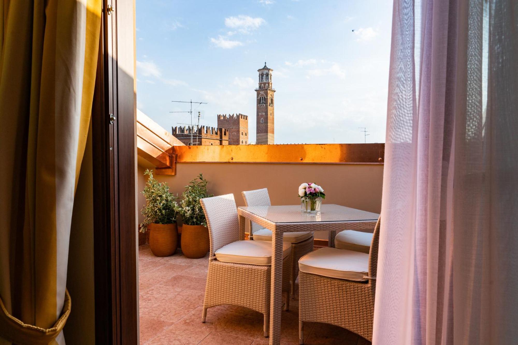 Due Torri Hotel Verona Esterno foto