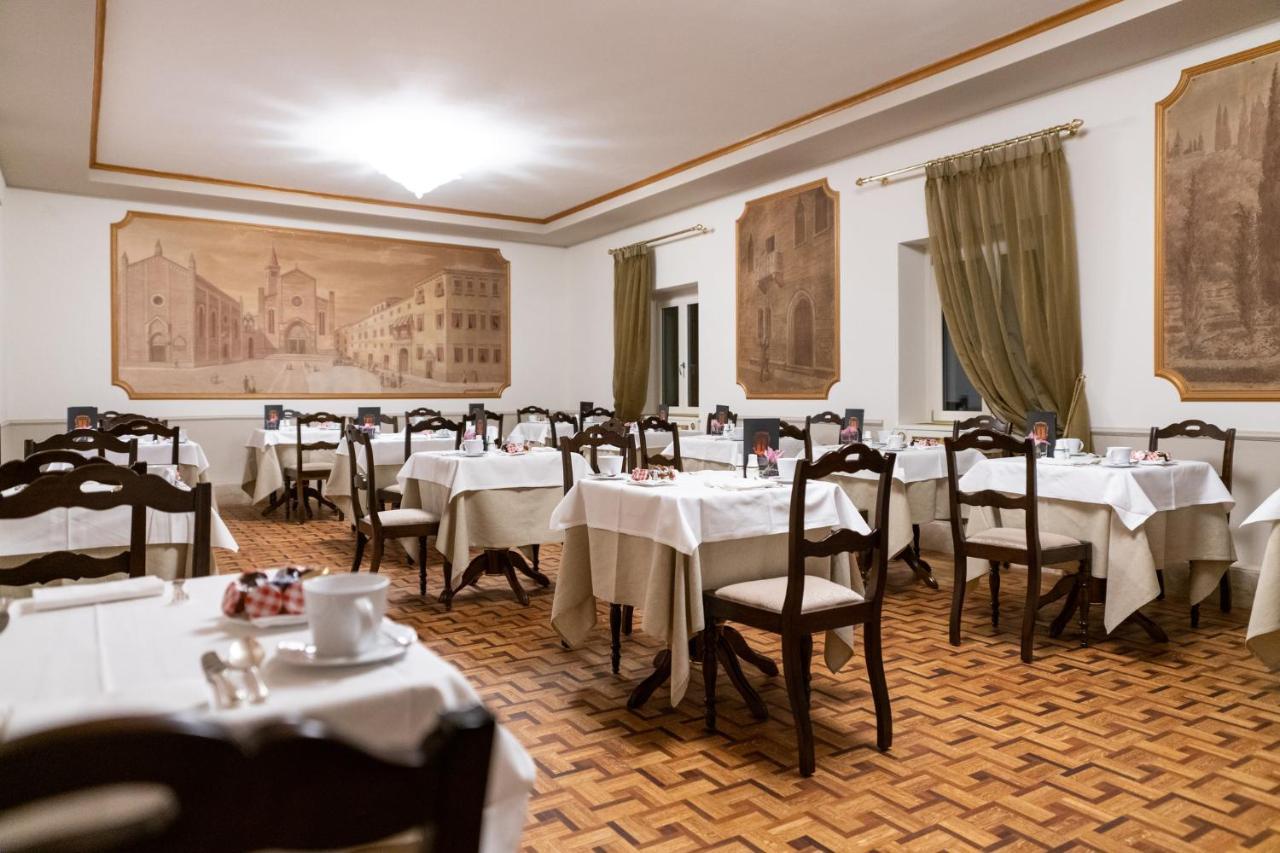 Due Torri Hotel Verona Esterno foto